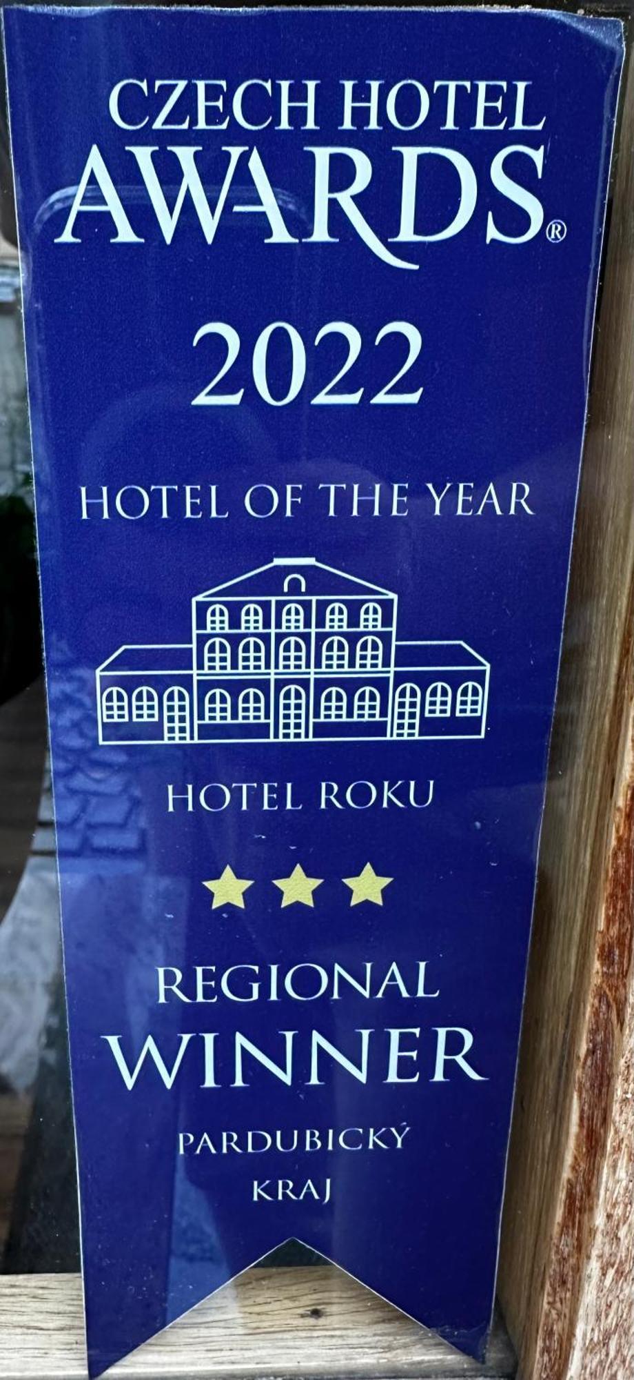 Hotel 100 Пардубице Экстерьер фото
